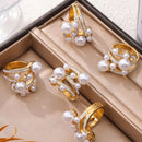 Liora moda 316l anéis de aço inoxidável para mulheres imitação pérola strass redondo anéis femininos na moda jóias à prova dwaterproof água